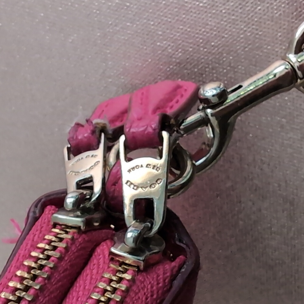 Coach Pink Leather Continental Wallet/Wristlet - Picture 7 of 12